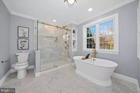 Bath - 3 Ashleaf Ct, Hockessin, DE 19707 photo 3 of 8
