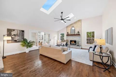 Living - 3 Ashleaf Ct, Hockessin, DE 19707 photo 1 of 5