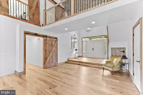 Entry Way - 208 Haystack Ln, Wilmington, DE 19807 photo 1 of 17