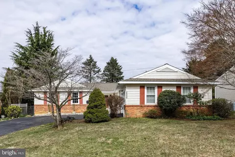 2849 E Oakland Dr, Wilmington, DE 19808