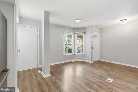 Living - 6 Lake Tahoe Cir, Bear, DE 19701 photo 1 of 4