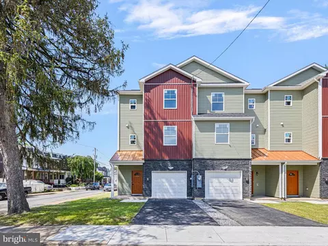 590 W Thirtieth St, Wilmington, DE 19802