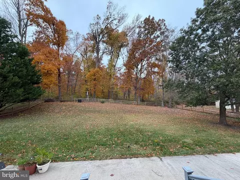 Exterior - 52 Eaton Pl, Bear, DE 19701 photo 3 of 4