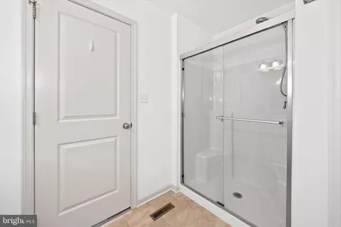 Entry Way - 313 Latrobe Dr, Newark, DE 19702 photo 3 of 5