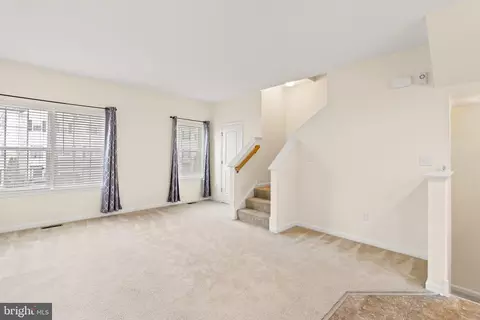 Living - 810 Lissicasey Loop, Middletown, DE 19709 photo 3 of 3