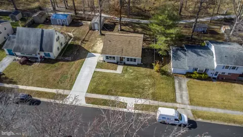View/Area - 30 Bobby Dr, Newark, DE 19713 photo 1 of 4