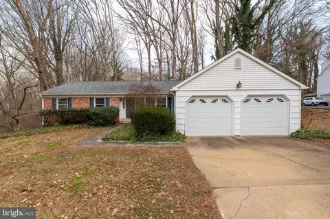 2 Graham Ct, Newark, DE 19711