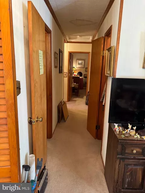 Entry Way - 140 Starr Rd, Newark, DE 19711 photo 1 of 3