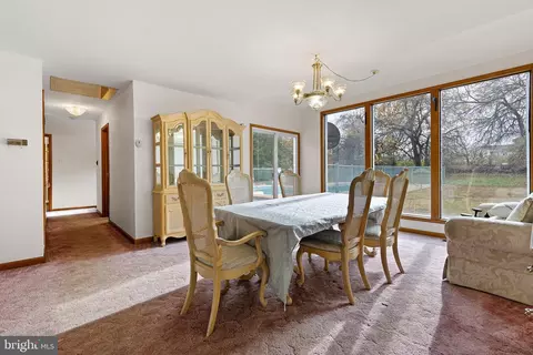 Dining - 520 Chestnut Ln, Townsend, DE 19734 photo 2 of 4