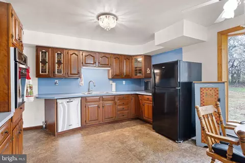 Kitchen - 520 Chestnut Ln, Townsend, DE 19734 photo 1 of 2