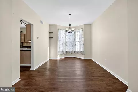 Living - 10 N Lotus Cir N, Bear, DE 19701 photo 4 of 10