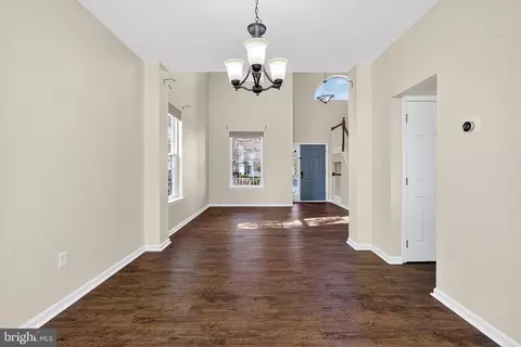 Entry Way - 10 N Lotus Cir N, Bear, DE 19701 photo 3 of 6
