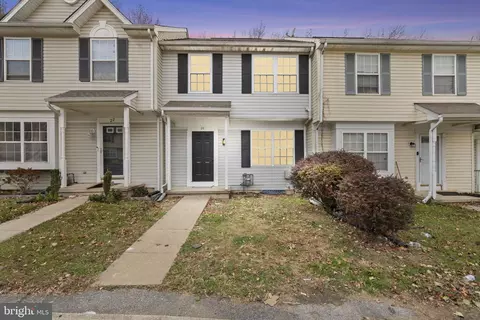 20 Elks Trl, New Castle, DE 19720