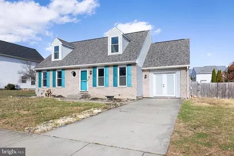 Exterior - 533 Janvier Dr, Middletown, DE 19709 photo 5 of 15