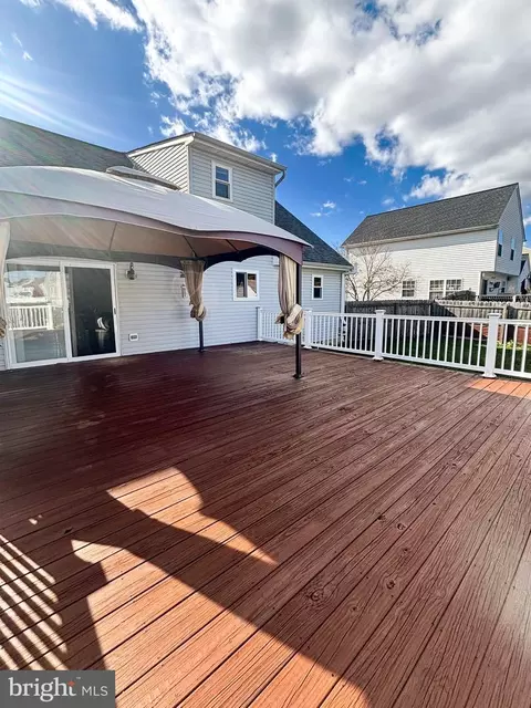 Exterior - 533 Janvier Dr, Middletown, DE 19709 photo 9 of 15