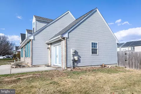 Exterior - 533 Janvier Dr, Middletown, DE 19709 photo 6 of 15