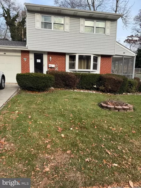 120 Hilldale Ct, Claymont, DE 19703