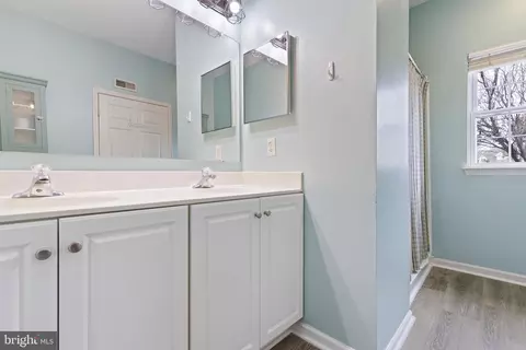 Entry Way - 221 Gladstone Way, Bear, DE 19701 photo 5 of 7