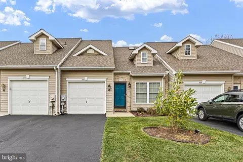 221 Gladstone Way, Bear, DE 19701