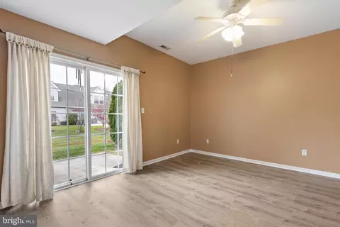 Living - 221 Gladstone Way, Bear, DE 19701 photo 2 of 3