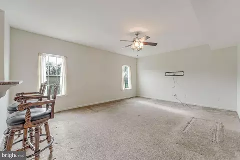 Living - 210 Olivia Way, Bear, DE 19701 photo 4 of 5