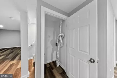 Entry Way - 426 Single Ave, New Castle, DE 19720 photo 5 of 9