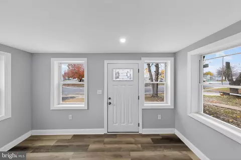 Entry Way - 426 Single Ave, New Castle, DE 19720 photo 1 of 9