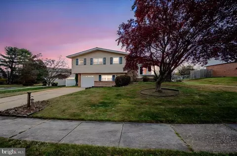 4501 Pickwick Dr, Wilmington, DE 19808