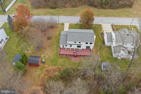 View/Area - 907 White Clay Ter, Bear, DE 19701 photo 1 of 6