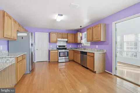 Kitchen - 21 E Moyer Dr, Bear, DE 19701 photo 2 of 2