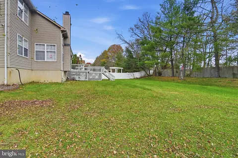 Exterior - 21 E Moyer Dr, Bear, DE 19701 photo 4 of 10