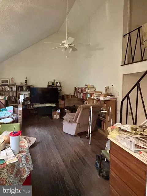 11 Mitchell Cir, Newark, DE 19713 photo 3