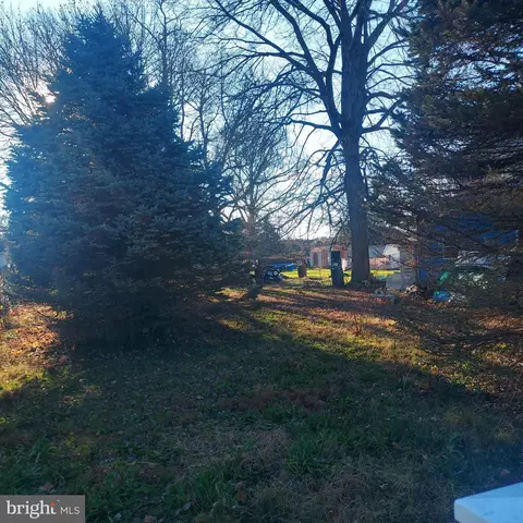 102 4th Ave, New Castle, DE 19720