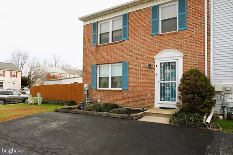 1 Silktree Ct, Bear, DE 19701 photo 3