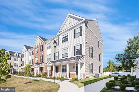 667 Mccomb Pl, Claymont, DE 19703