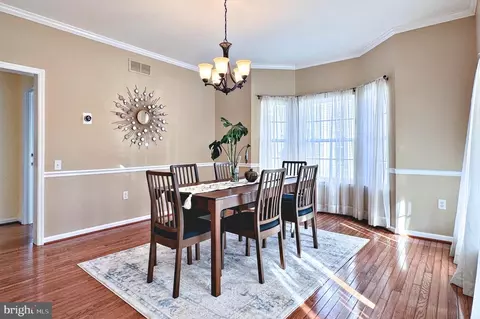 Dining - 7 Stirling Dr, Newark, DE 19702 photo 2 of 4