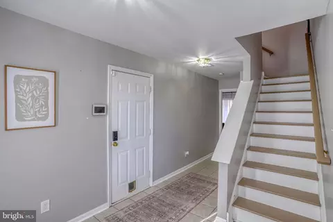 Entry Way - 25 Shawn Ln, Bear, DE 19701 photo 1 of 3