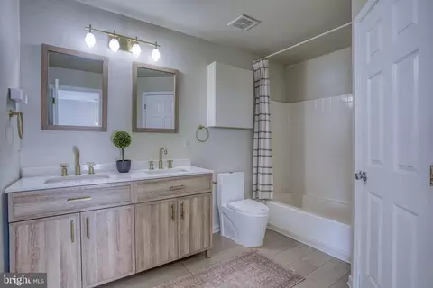 Bath - 25 Shawn Ln, Bear, DE 19701 photo 1 of 1