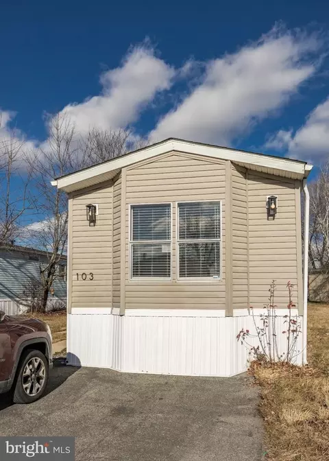 103 Herbert Ct, Bear, DE 19701