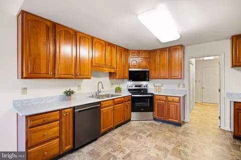 Kitchen - 22 Eynon Ct, Hockessin, DE 19707 photo 1 of 3