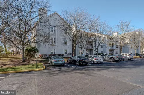 410 Ashton Ln #410, New Castle, DE 19720
