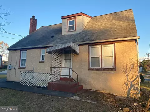 Exterior - 800 Kenyon Ln, Newark, DE 19711 photo 3 of 4