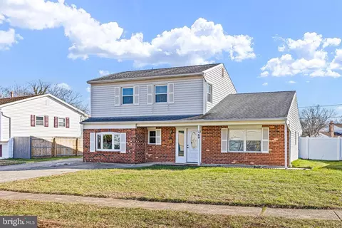 55 Sanford Dr, Newark, DE 19713
