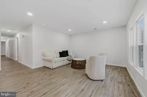 Entry Way - 48 Chippendale Cir, Newark, DE 19713 photo 2 of 4