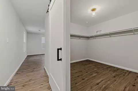 Entry Way - 48 Chippendale Cir, Newark, DE 19713 photo 4 of 4