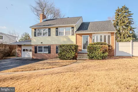 2620 Maclary Dr, Wilmington, DE 19808