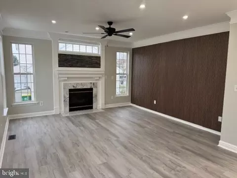 Living - 40 Browning Cir, Middletown, DE 19709 photo 1 of 3
