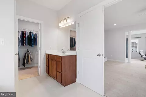 Entry Way - 251 Dillon Cir, Middletown, DE 19709 photo 9 of 13