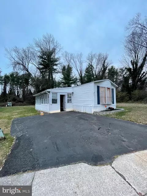 203 Shorewind Rd #203, Bear, DE 19701 photo 2