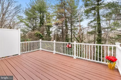 Exterior - 610 Benham Ct, Newark, DE 19711 photo 5 of 6